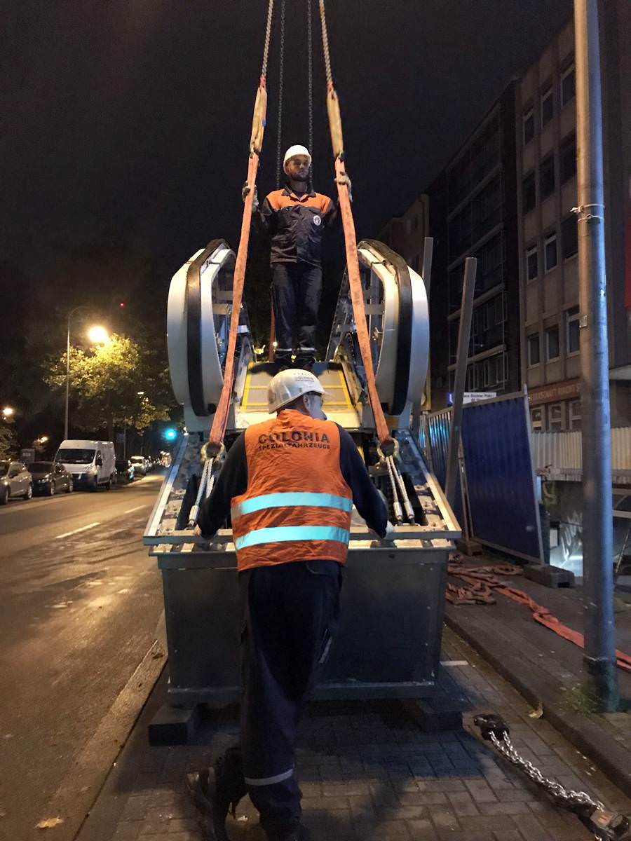 品牌實(shí)力鑄造歐洲經(jīng)典-德國科隆地鐵大高度公交型自動扶梯項(xiàng)目順利交付安裝