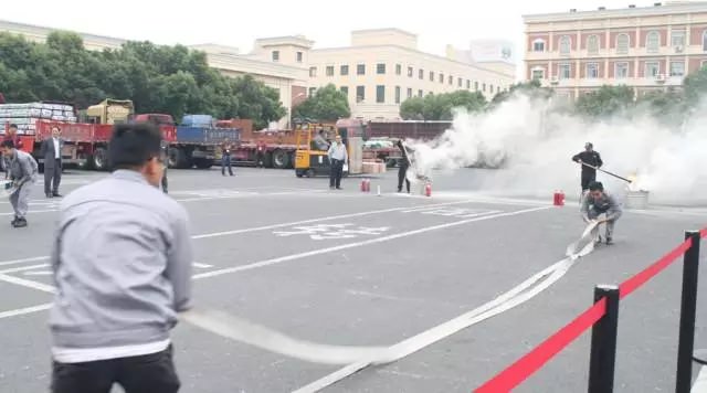 安全在心，技能在手-西尼機(jī)電開展秋季消防應(yīng)急疏散演練